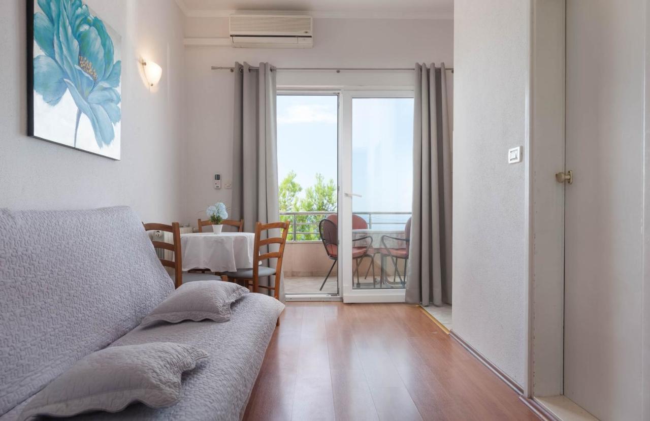 Apartments Marijan - Beachfront Tučepi Exteriör bild