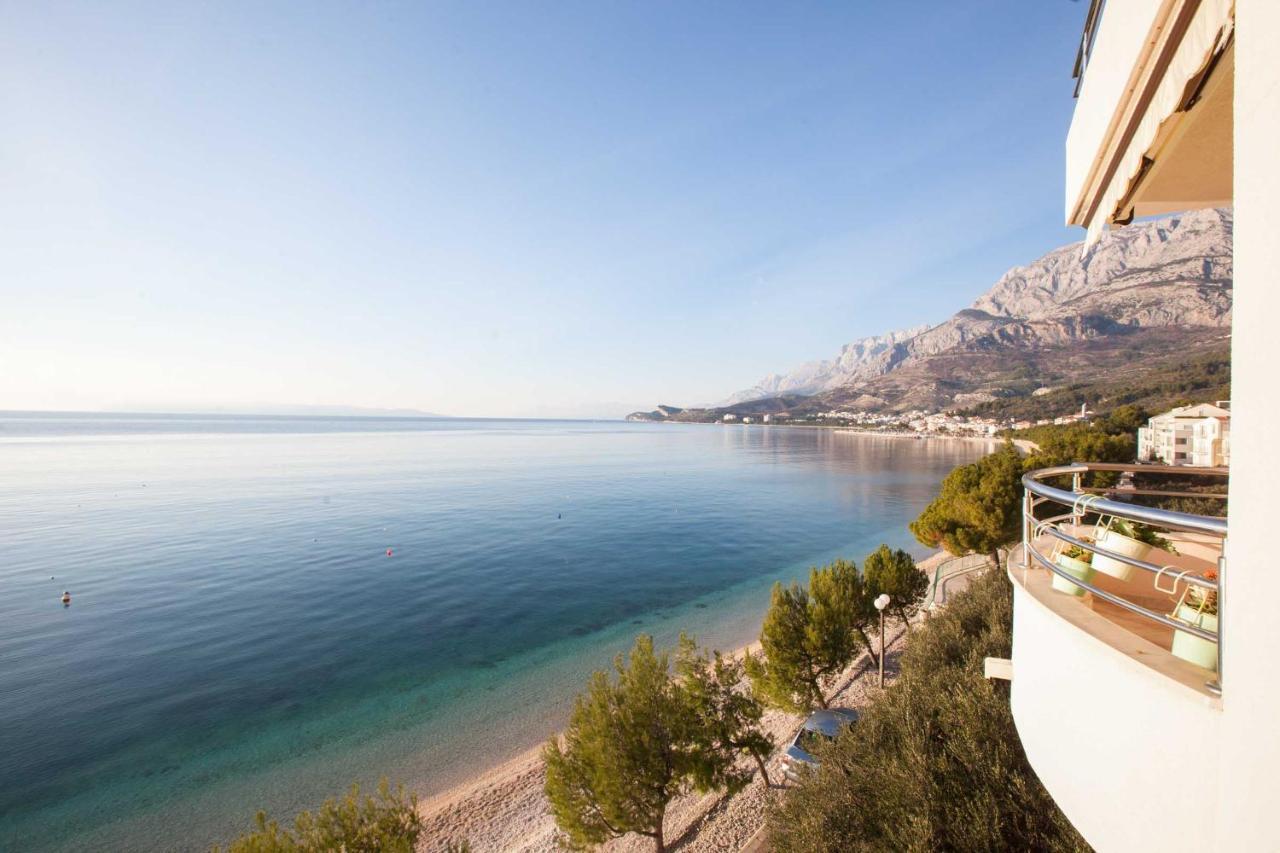 Apartments Marijan - Beachfront Tučepi Exteriör bild