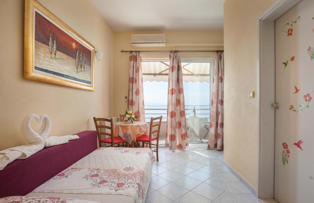 Apartments Marijan - Beachfront Tučepi Exteriör bild