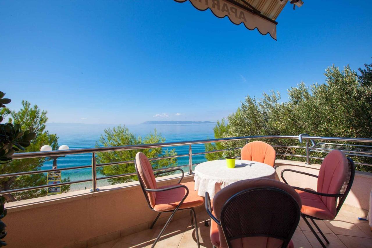 Apartments Marijan - Beachfront Tučepi Exteriör bild